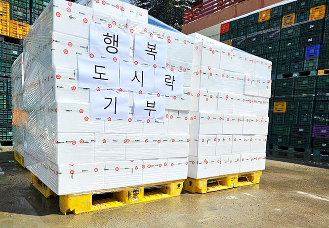 [보도자료] 행복얼라이언스-평창꽃순이,  결식우려아동 행복도시락에 약 1.2톤 총각김치 지원